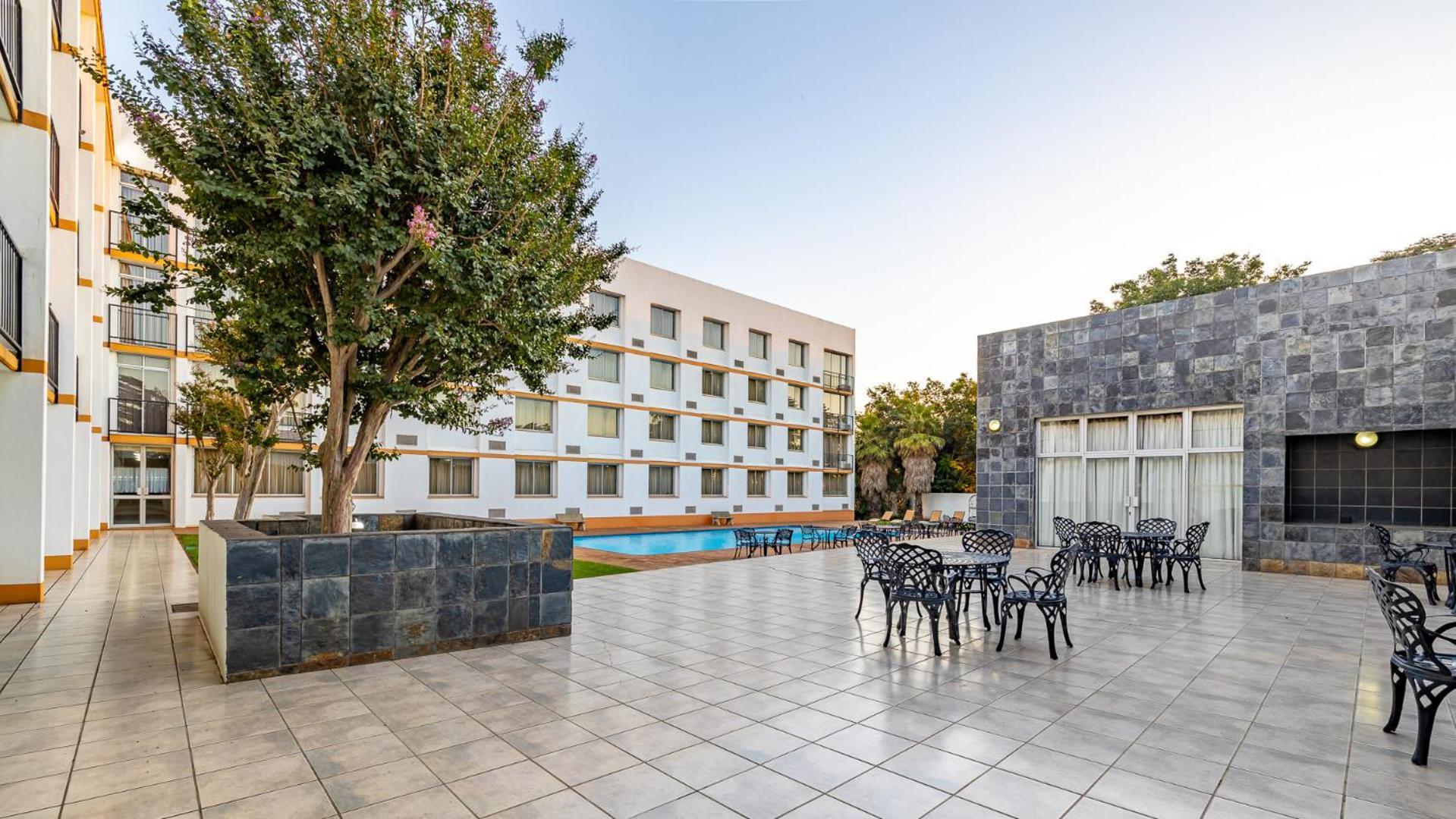 African Sky Ermelo Inn ภายนอก รูปภาพ