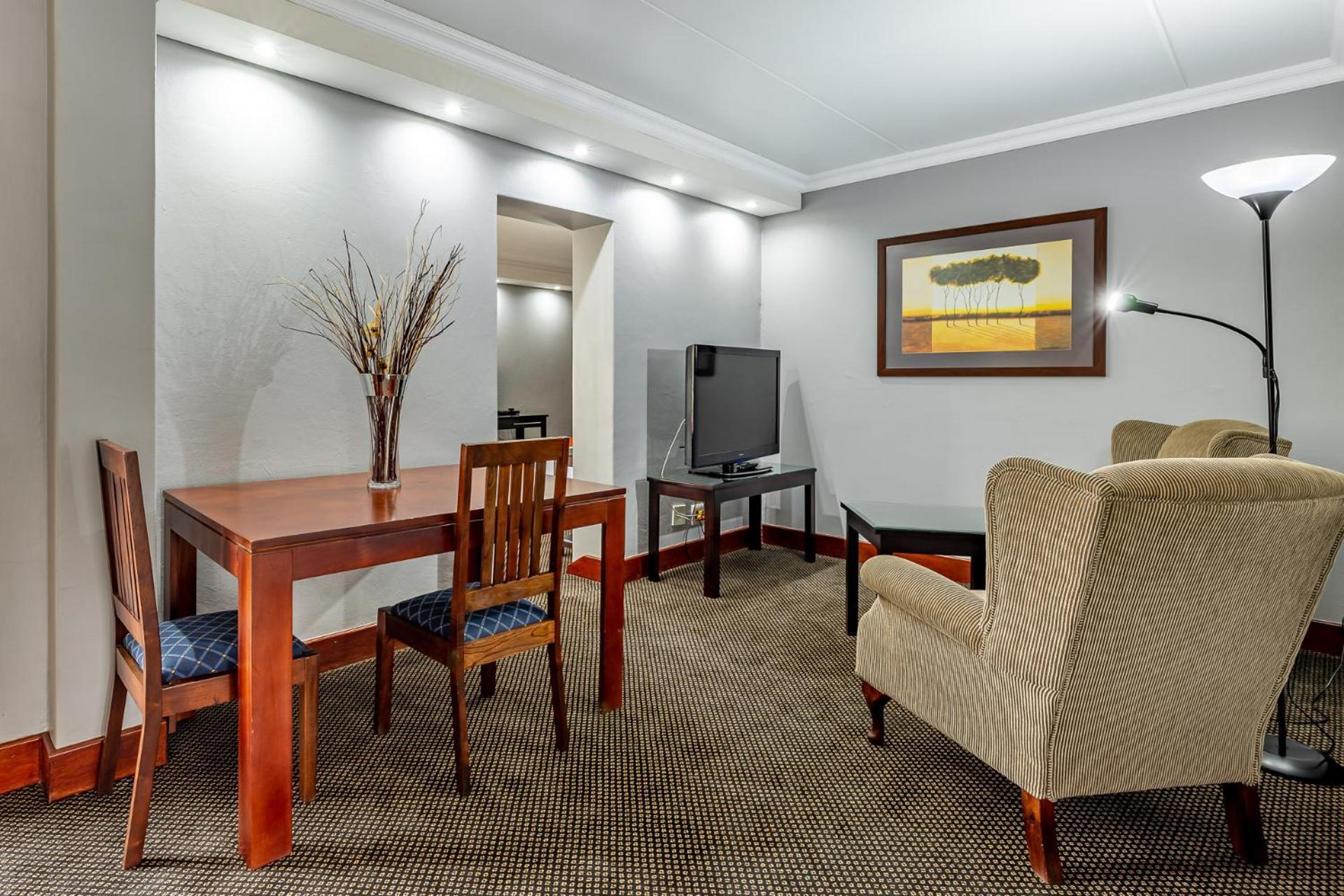 African Sky Ermelo Inn ภายนอก รูปภาพ