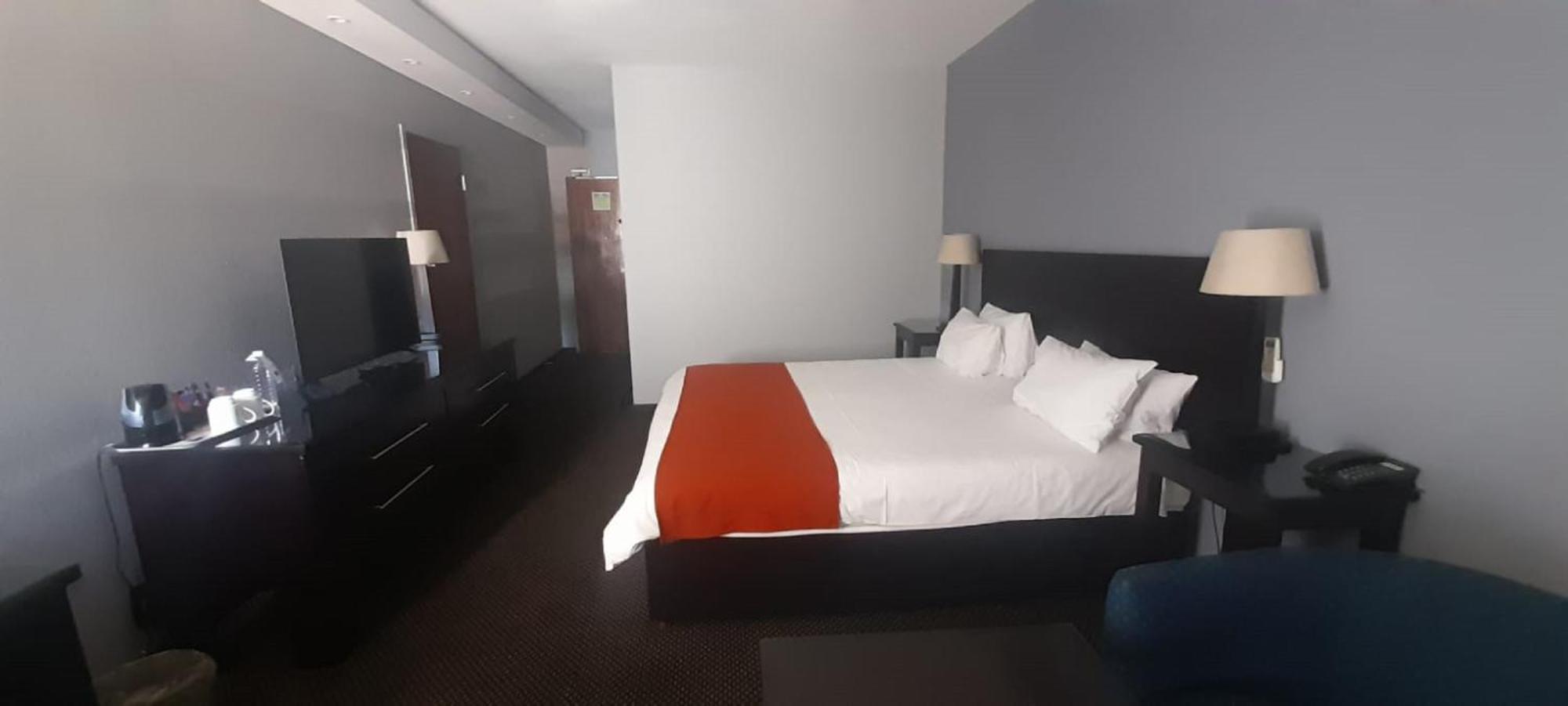 African Sky Ermelo Inn ภายนอก รูปภาพ
